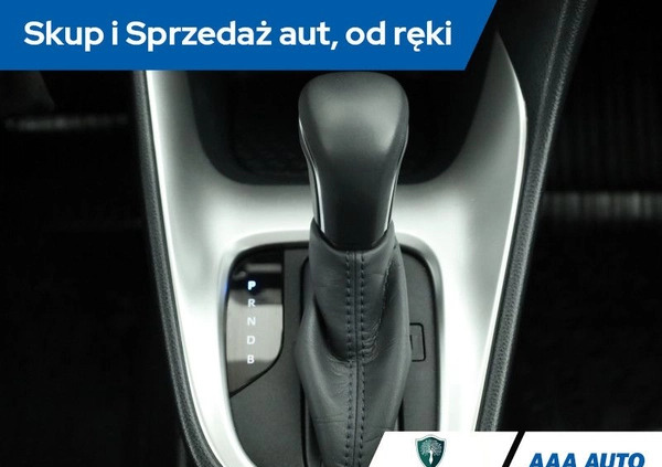 Toyota Yaris cena 78000 przebieg: 99159, rok produkcji 2021 z Bodzentyn małe 211